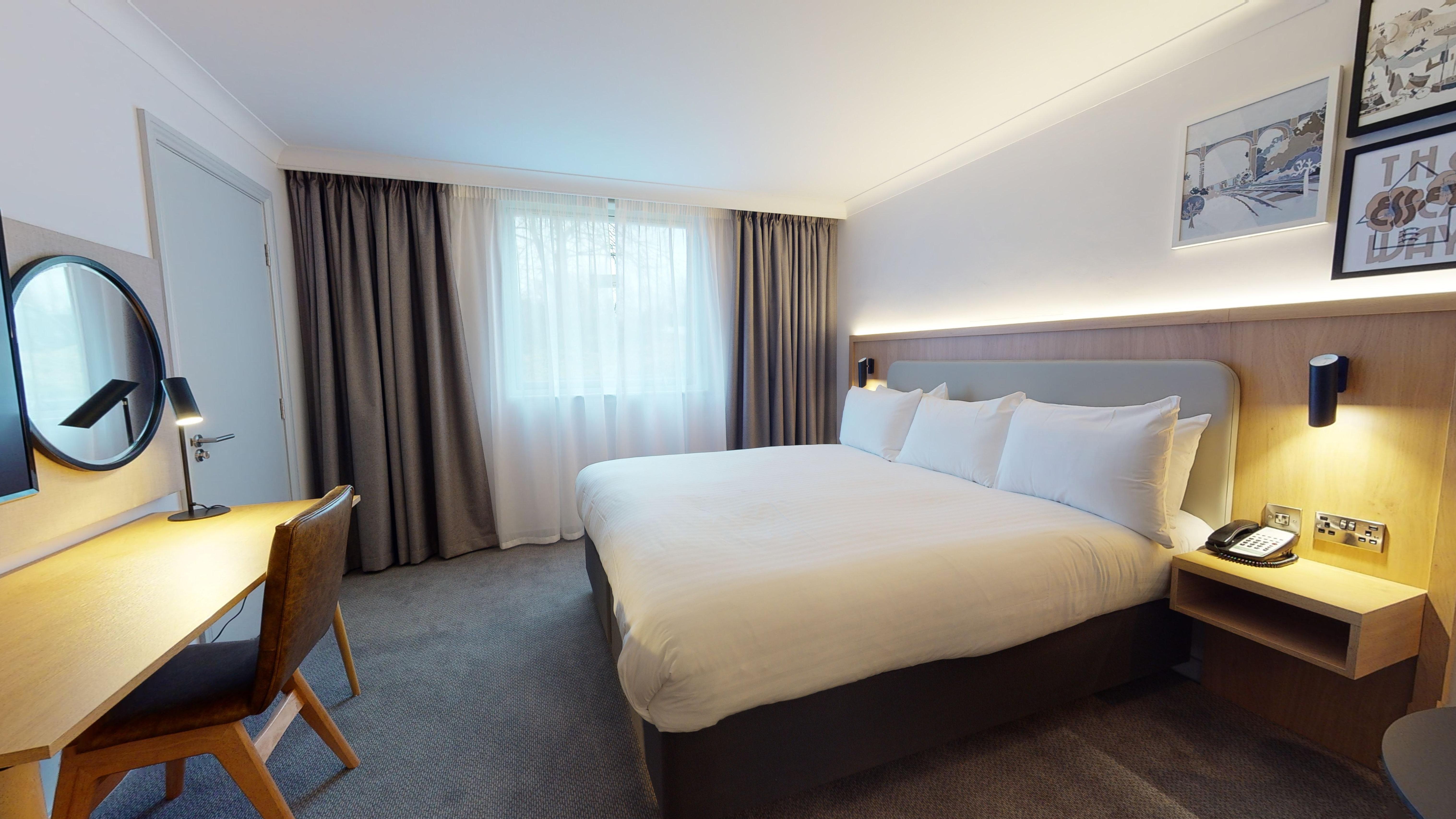Holiday Inn Brentwood By Ihg Eksteriør bilde