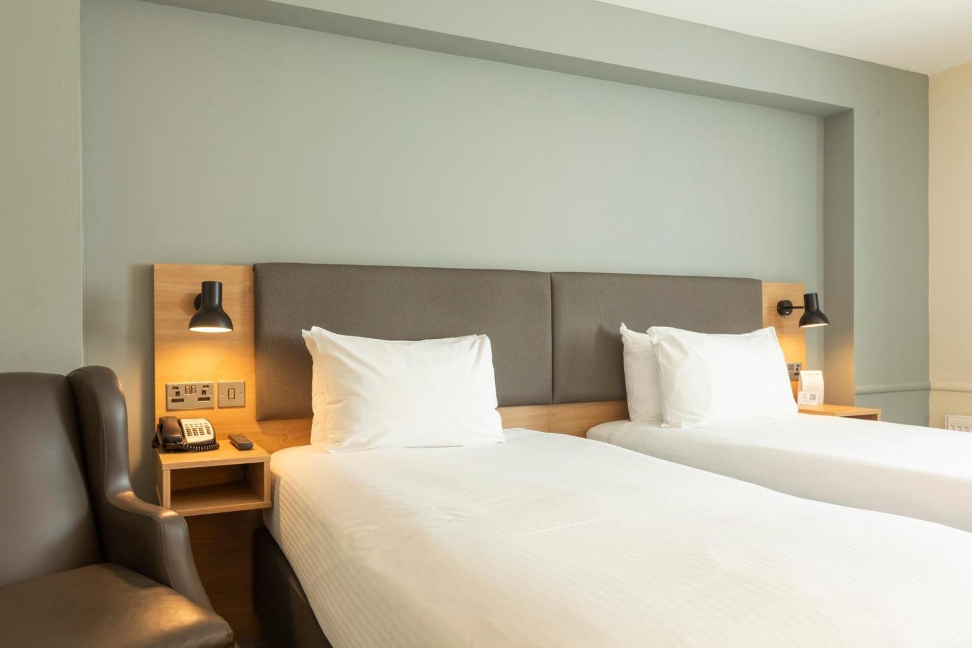 Holiday Inn Brentwood By Ihg Eksteriør bilde