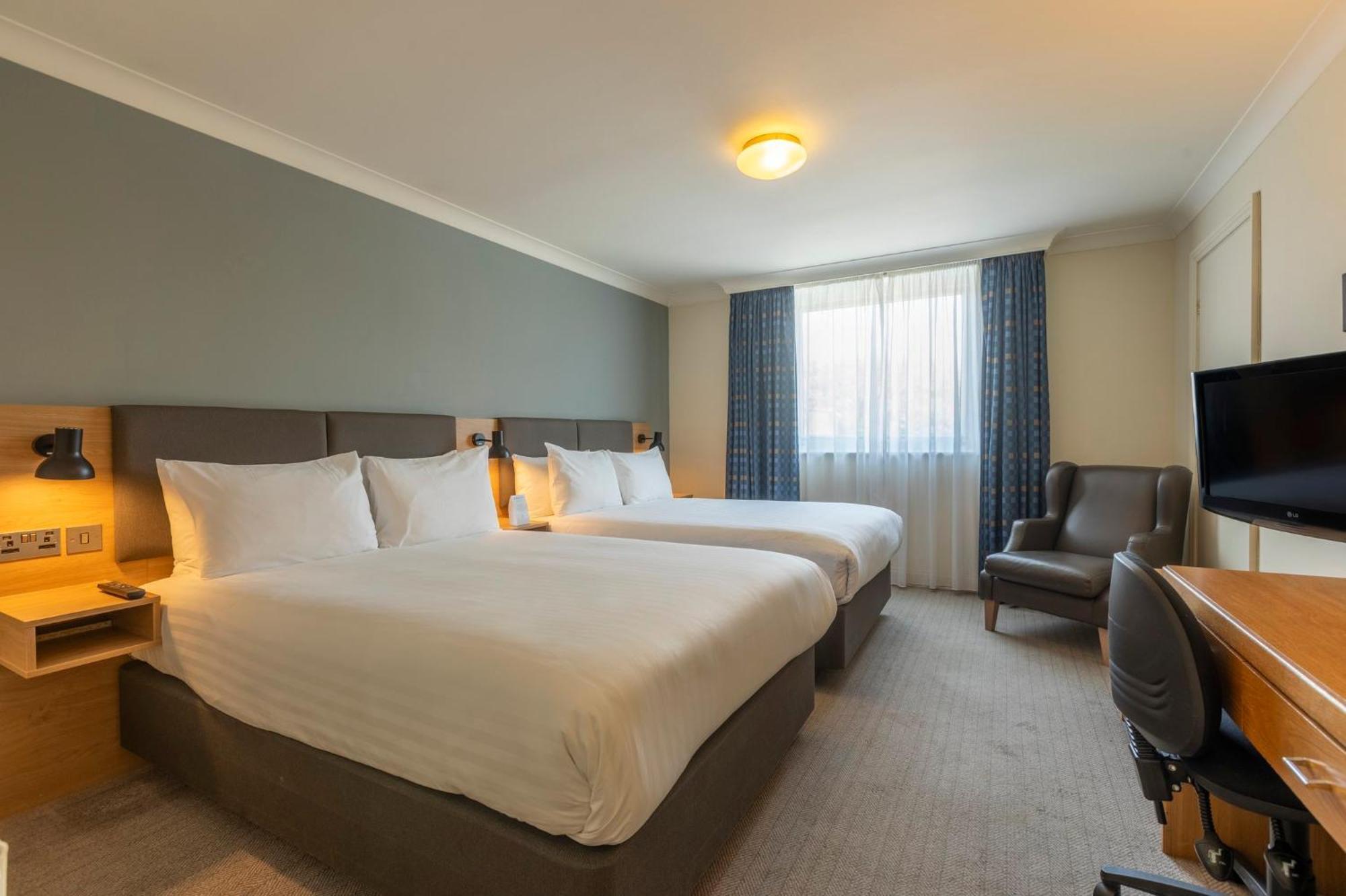 Holiday Inn Brentwood By Ihg Eksteriør bilde