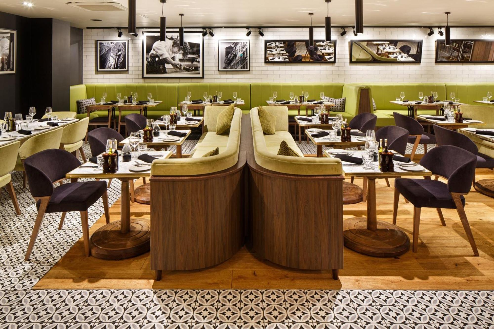 Holiday Inn Brentwood By Ihg Eksteriør bilde
