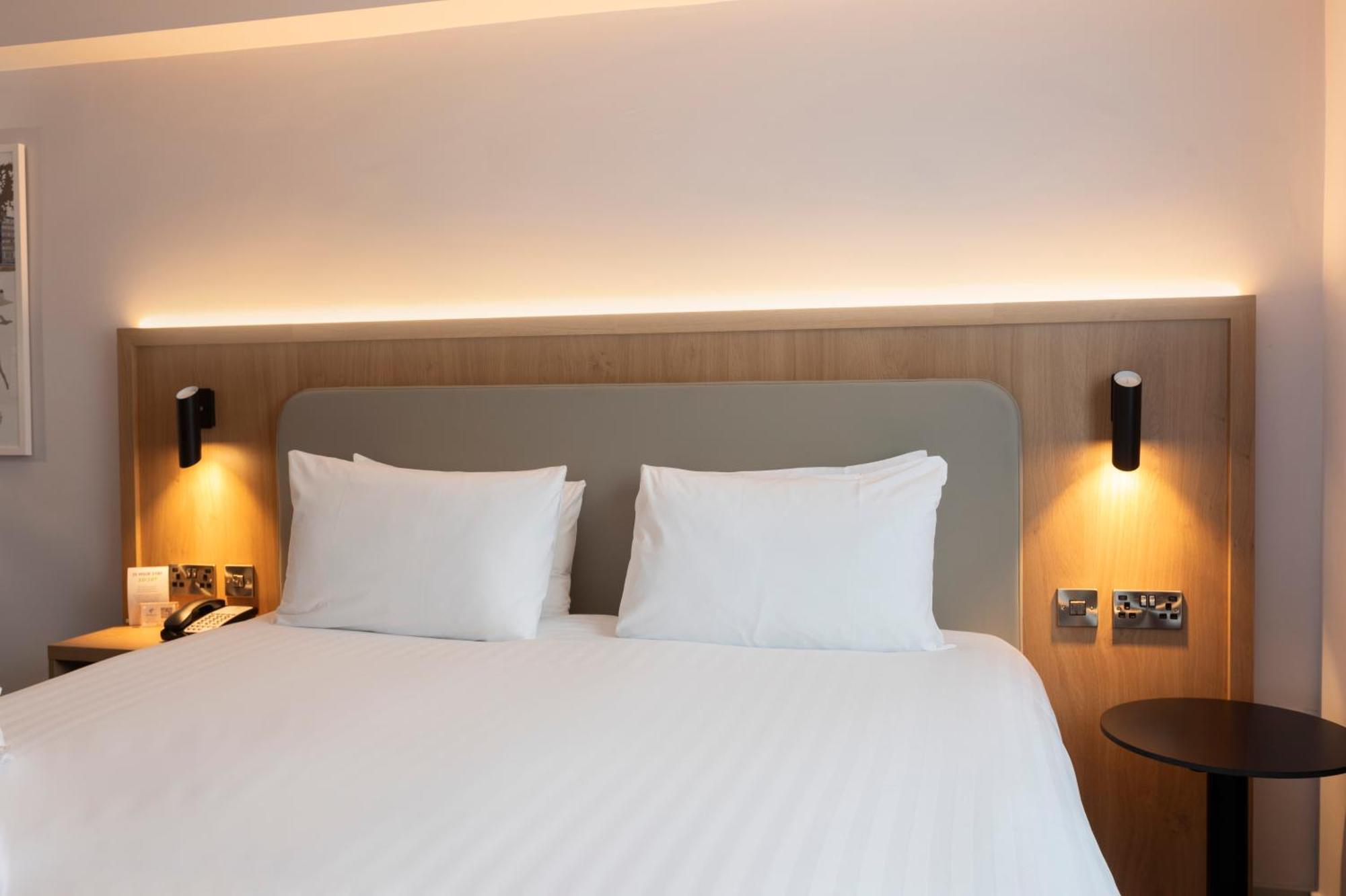 Holiday Inn Brentwood By Ihg Eksteriør bilde