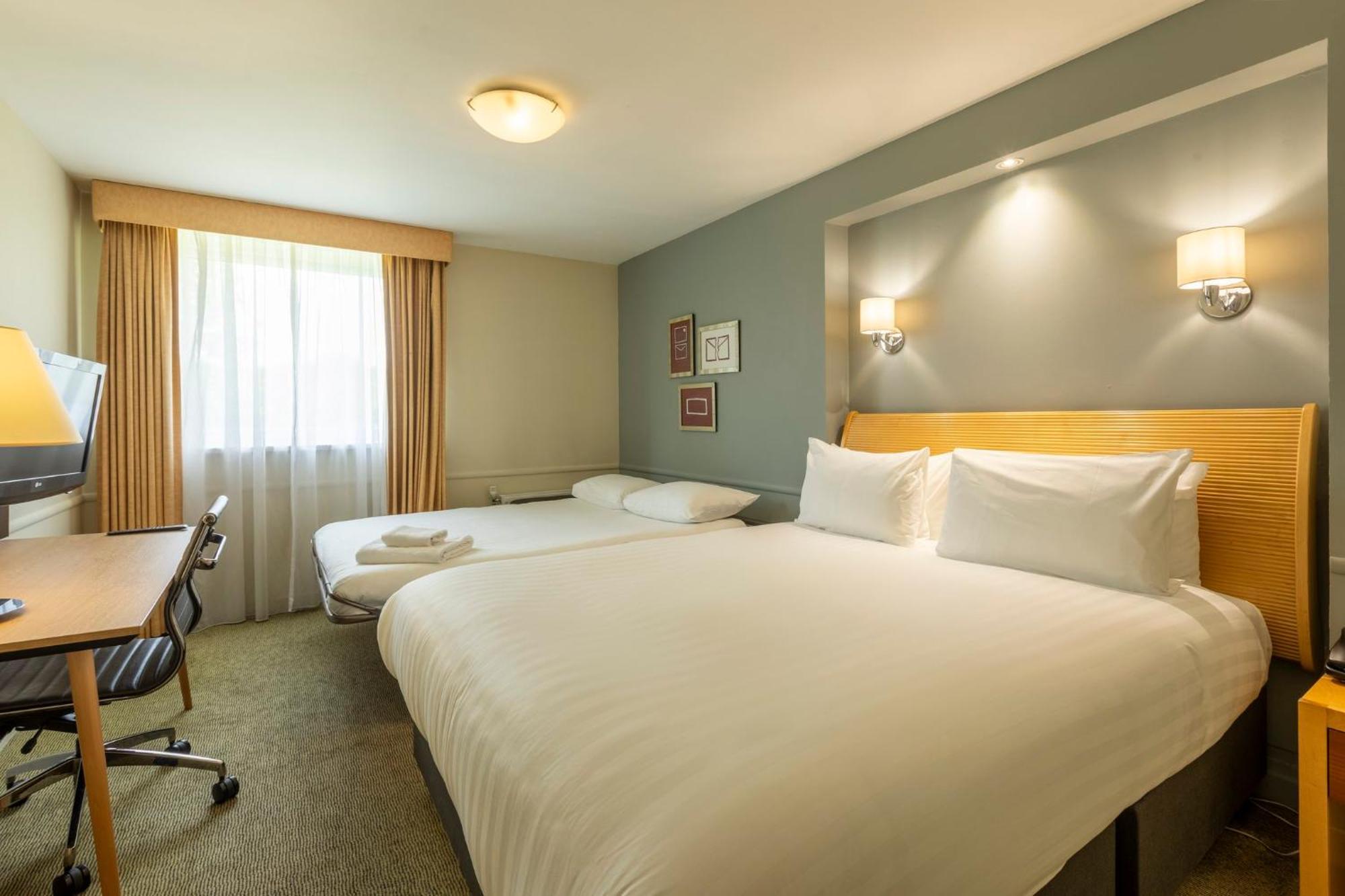 Holiday Inn Brentwood By Ihg Eksteriør bilde